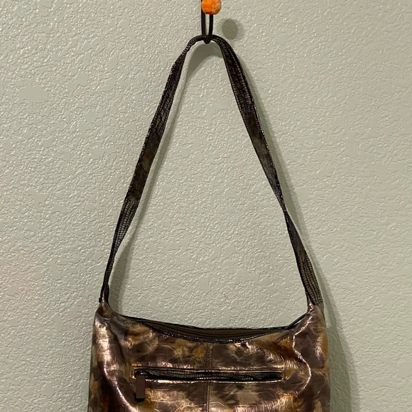 Multi metallic leather embossed - Picture 4 of 11